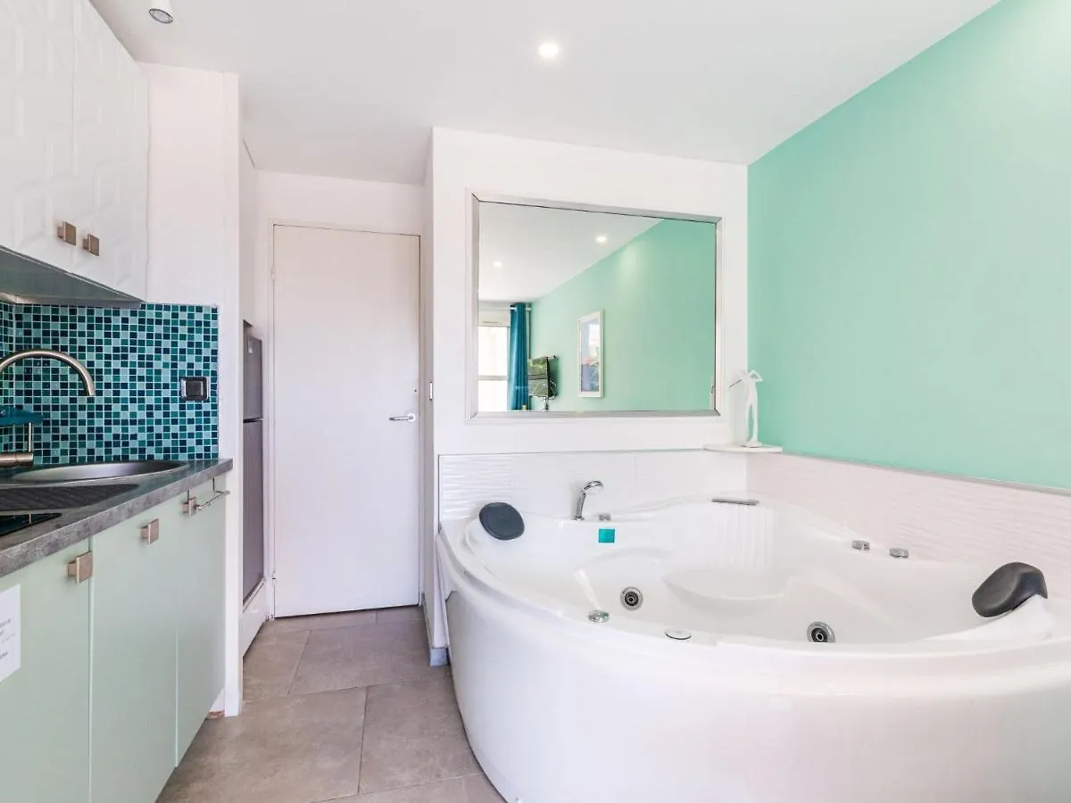 Studio Village Cap Esterel - L'Esquinade-69 By Interhome Saint-Raphael  Apartment