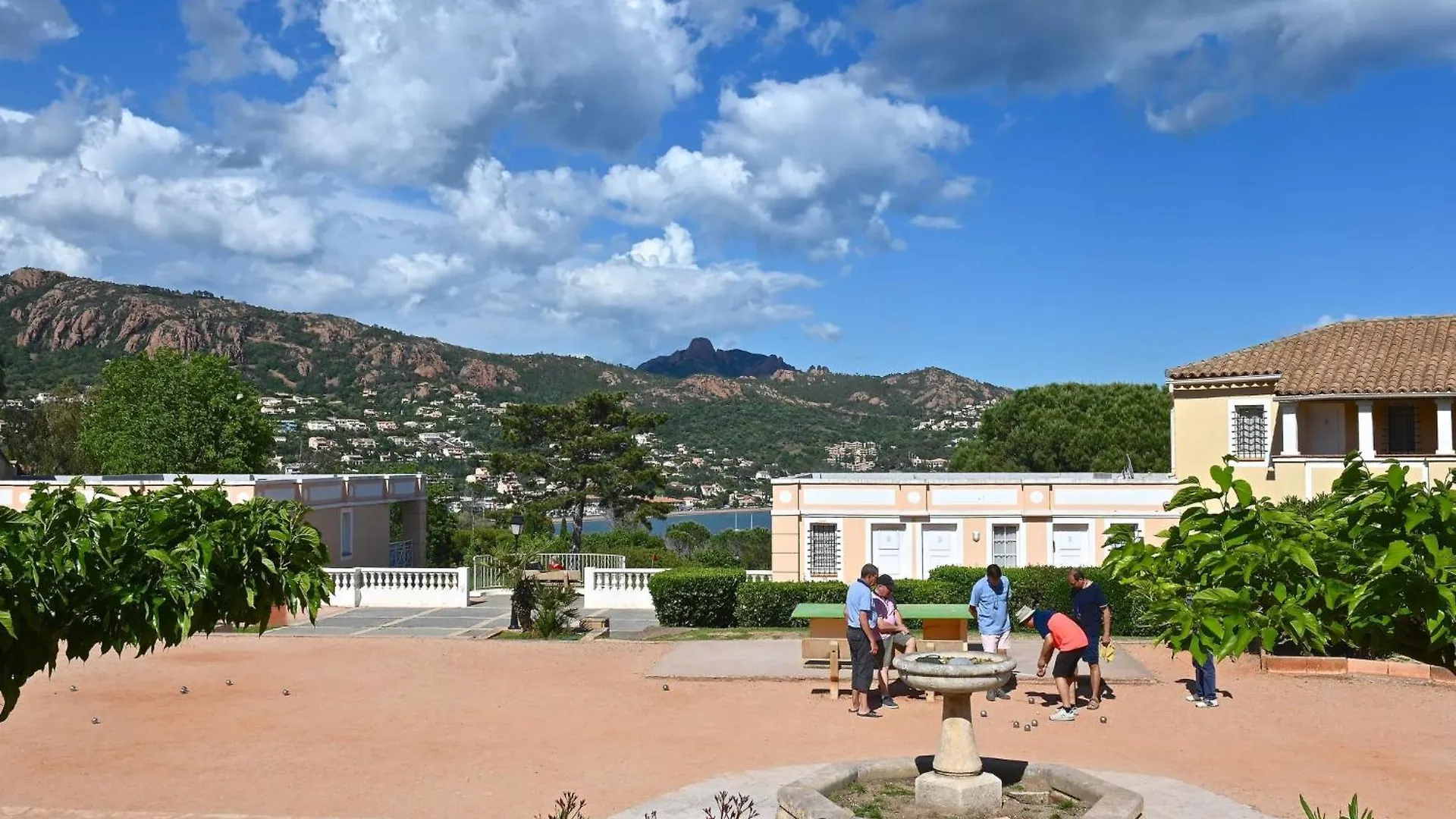 Studio Village Cap Esterel - L'Esquinade-69 By Interhome Saint-Raphael  France